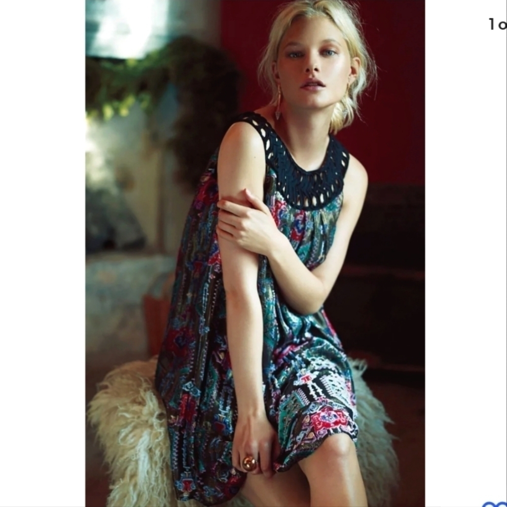 Anthropologie Moulinette Soeurs Velvet golden thread shimmer dress size Large